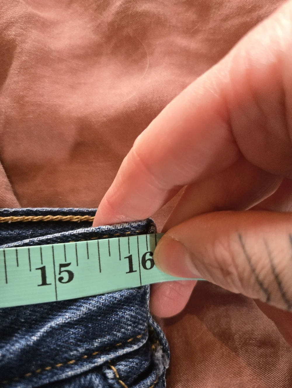 VINTAGE! Levi's | High-Waist Wide Leg 'High Loose' Blue Jeans for Women, Size 29 - Picture 8 of 11